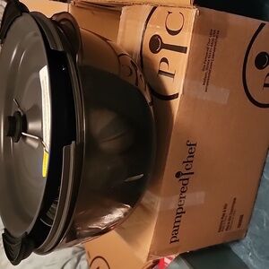 NEW PAMPERED CHEF ELECTRIC POP & STIR